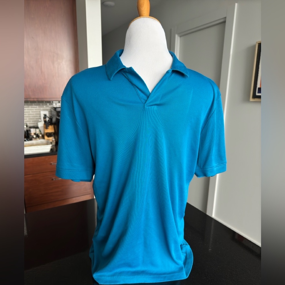 Perry Ellis Aqua Blue Performance Polo Shirt Medium | Great Condition